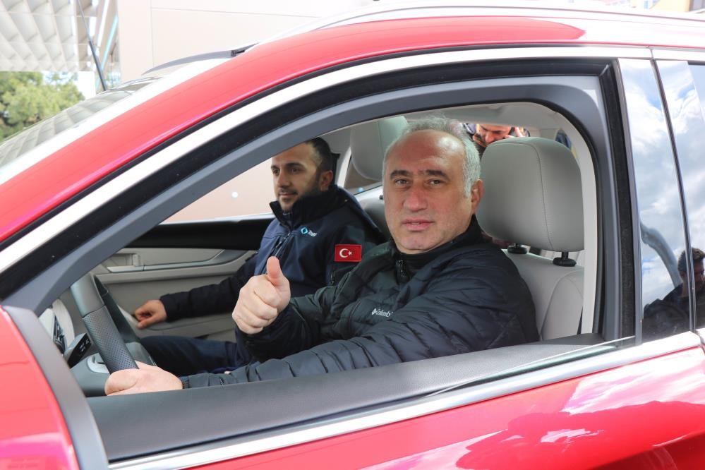 Samsun’da görücüye çıkan TOGG, Rize’ye doğru yola çıktı