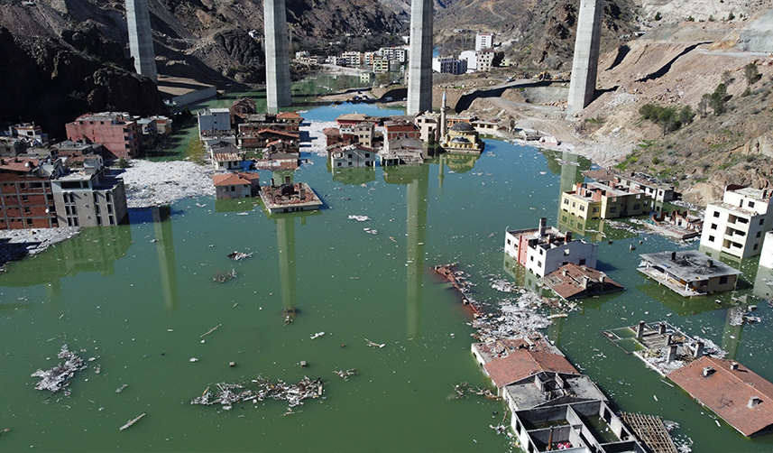 Yusufeli Barajı ve HES'te su yüksekliği 100 metreyi buldu