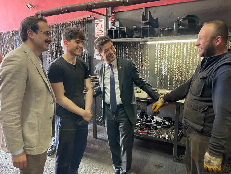 CHP’li Ahmet Kaya’dan 1 Mayıs mesajı: “Birlikte üreteceğiz, adaletle bölüşeceğiz”