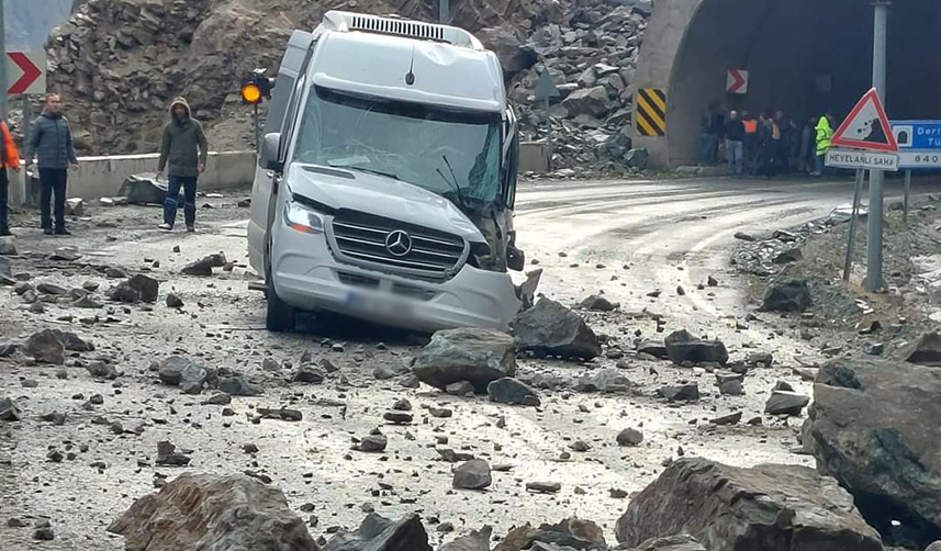 Doğu Karadeniz'de sel ve heyelan riski arttı! İki ay için şiddetli yağışlar bekleniyor