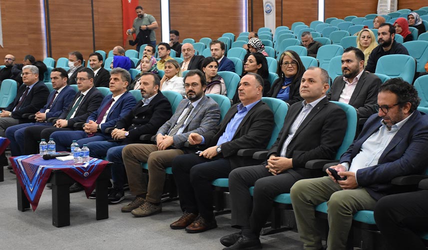 Trabzon'da 700 acil servis çalışanına iletişim ve yönetişim eğitimi verildi