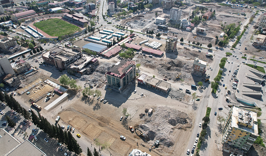 Kahramanmaraş'ta enkazlar kalktı! Son hali havadan görüntülendi