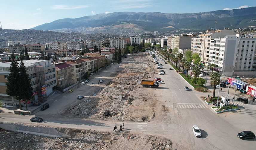 Kahramanmaraş'ta enkazlar kalktı! Son hali havadan görüntülendi