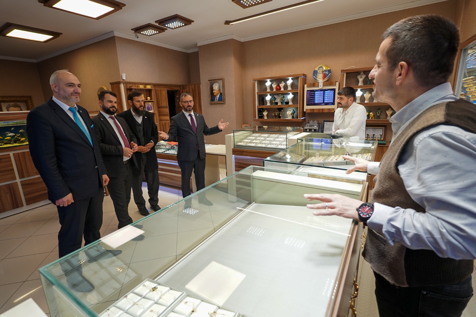 Yeniden Refah Partisi Trabzon milletvekili adayı Süleyman Pulat "Türkiye’de milli görüşe ciddi bir özlem var"