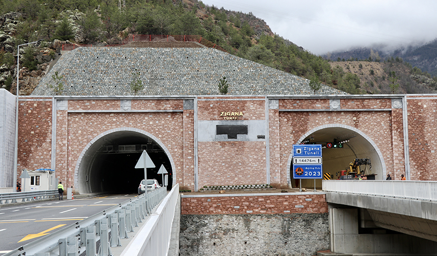 Trabzon-Gümüşhane arasındaki Yeni Zigana Tüneli açılış için gün sayıyor