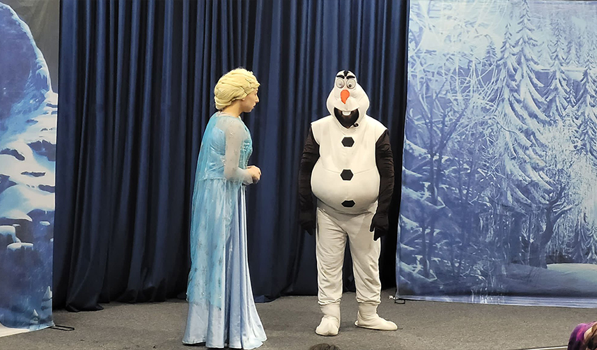 Trabzon'da çocuk tiyatrosuna yoğun ilgi! Salon dolu taştı