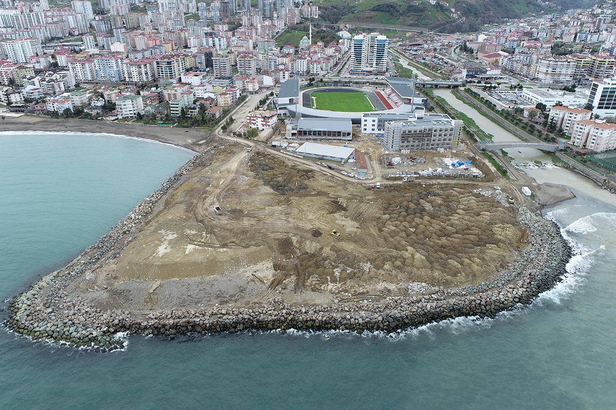 Akçaabat’ı geleceğe taşıyacak projeler hayat buluyor