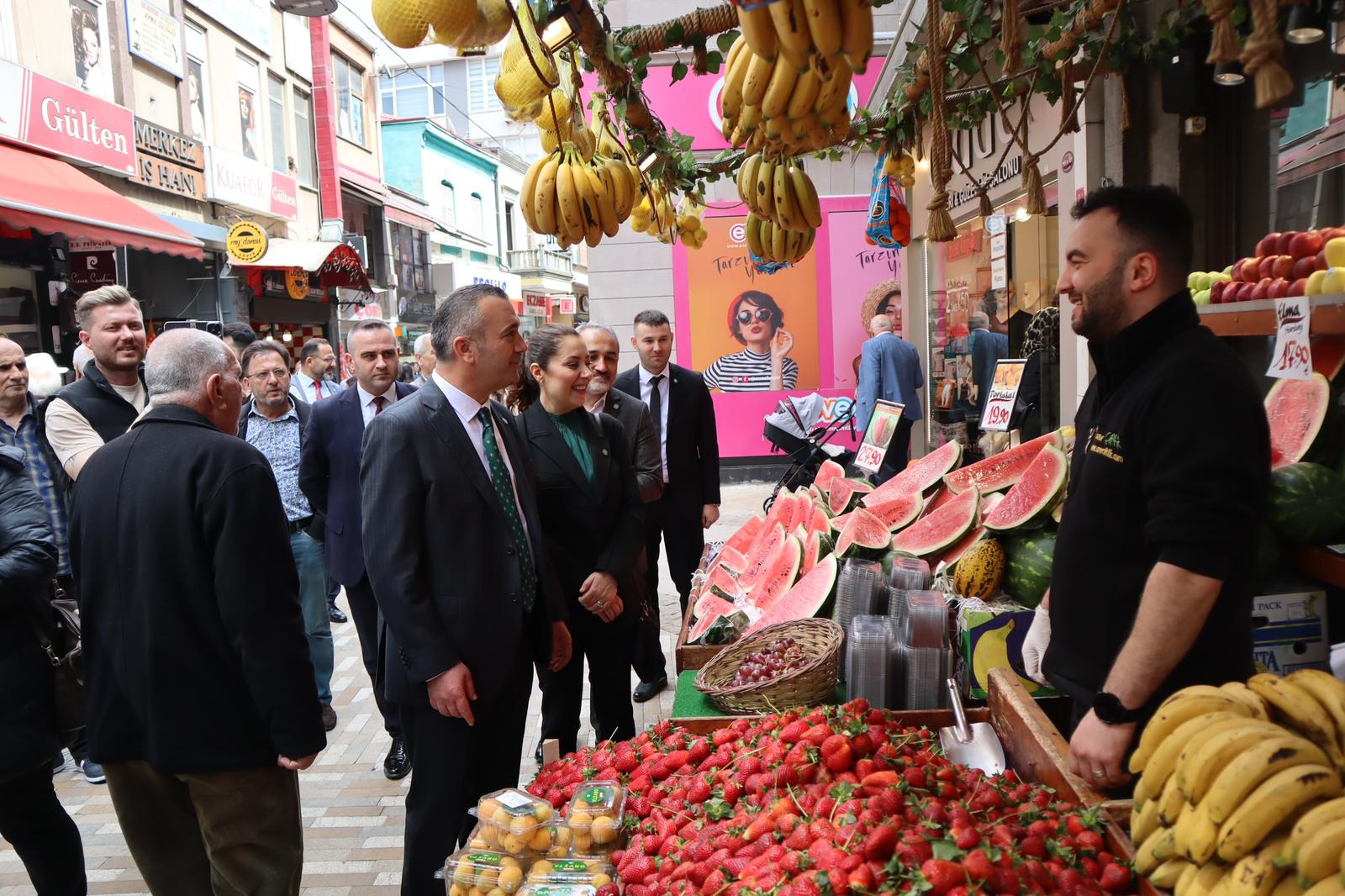 İYİ Partili Aydın: Gençlerin görüşleri, acı gerçekleri ile yüzümüze vuruyor