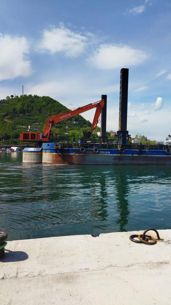 Trabzon'da Bakan Karaismailoğlu'nden balıkçılık sektörüne büyük destek