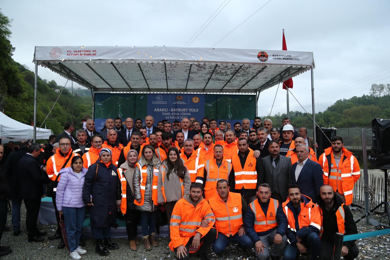 Başkan Mumcu," Hem açılış hem temel atma senesi"