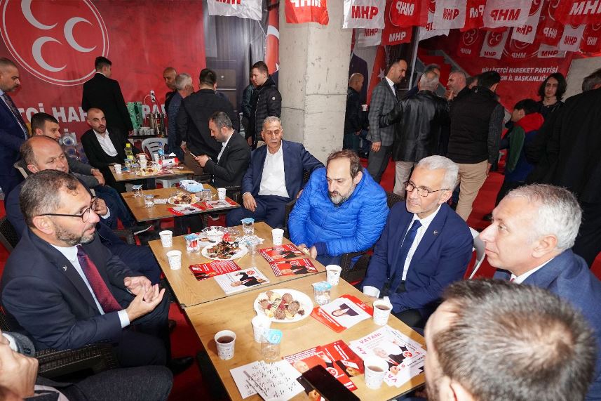 Yeniden Refah Partisi Trabzon'dan MHP milletvekili adaylarına ziyaret!