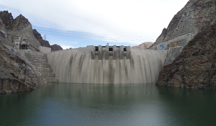 Yusufeli Barajı'nda su seviyesinin yüksekliği 106 metreyi aştı