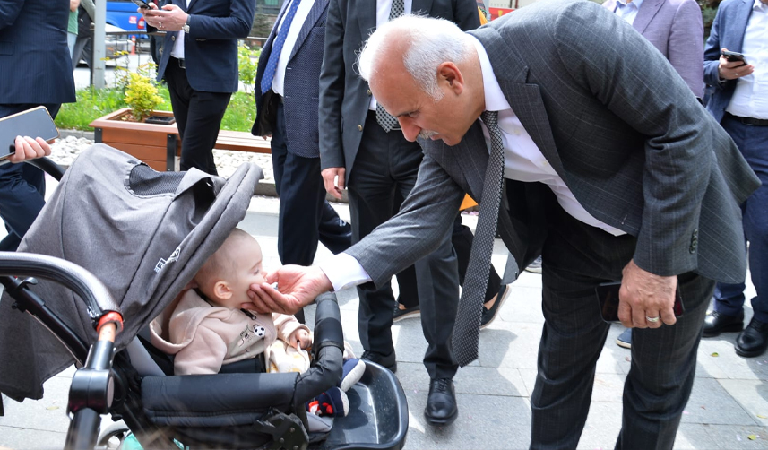 Trabzon'da Başkan Zorluoğlu'ndan Maçka esnafına ziyaret