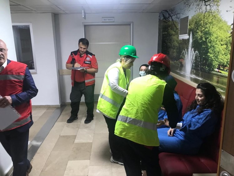 KTÜ Farabi Hastanesi’nde yangın tatbikatı yapıldı