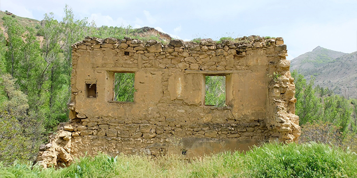 Gümüşhane'de taş evler turizme kazandırılmayı bekliyor