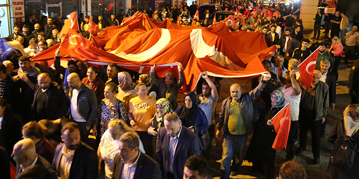 Artvin'de horonlu seçim kutlaması