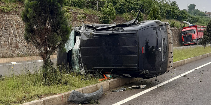 Ordu'da otobüs ile araç birbirine girdi! 1 yaralı