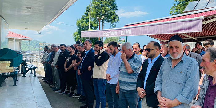 Trabzon'da seçim kutlaması yaparken yanlışlıkla kendini vuran şahıs son yolculuğuna uğurlandı