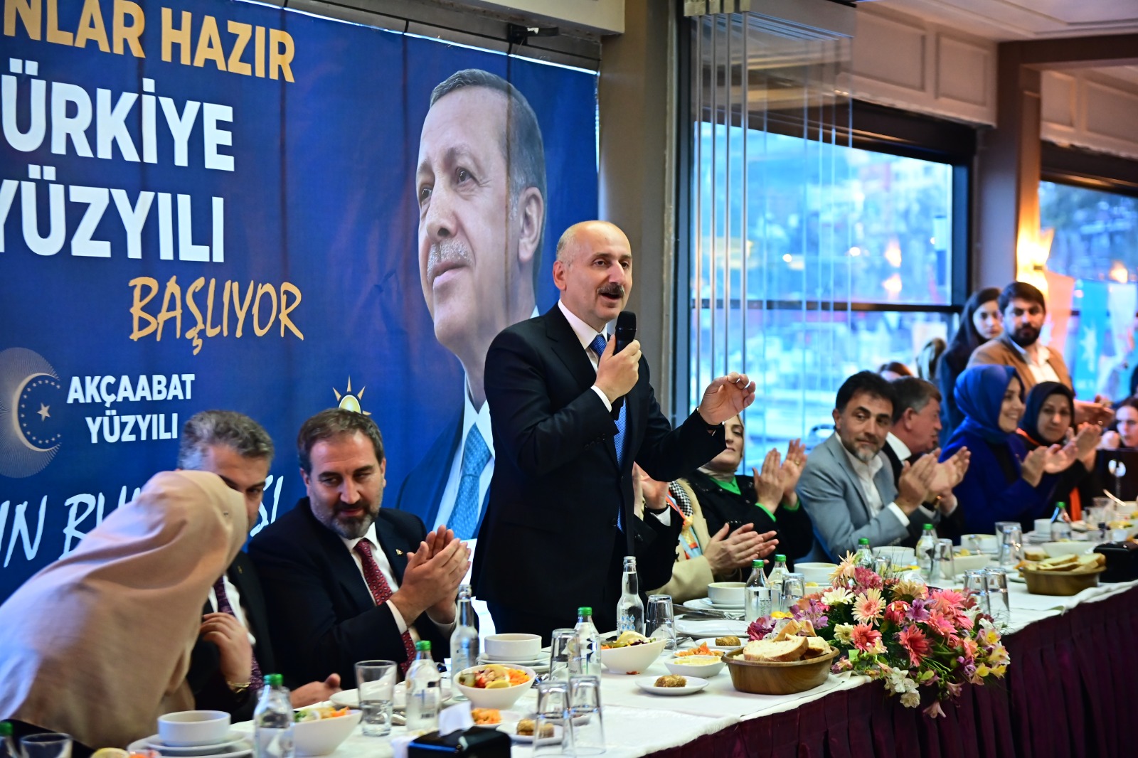 Bakan Karaismailoğlu: "Hedefimiz bu başarıları daha da arttırmak"