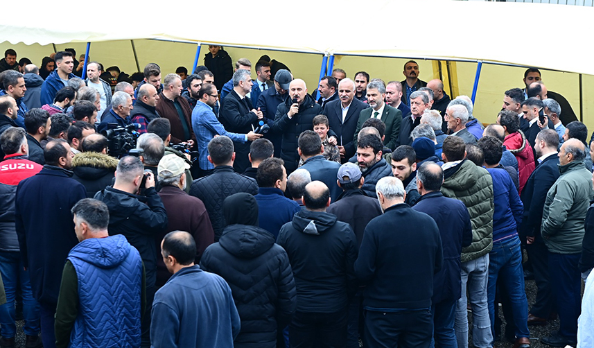 AK Parti Trabzon Milletvekili adayı Bakan Karaismailoğlu: "Ulaştırma sistemlerimiz depreme dayanıklı"