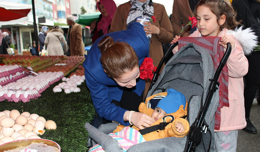 AK Parti Trabzon Milletvekili adayı Meryem Sürmen: "Alnımızın akıyla çıkacağız..."