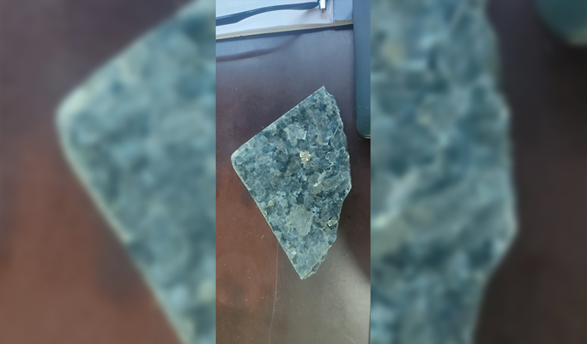 AK Parti binasına taşlı ve sopalı saldırı