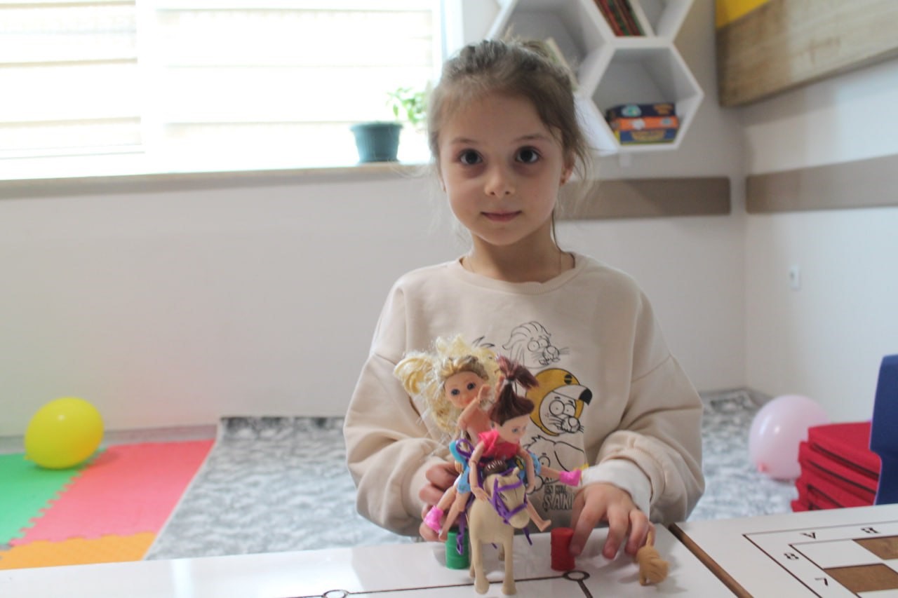 Bayburt'ta çocuk servisinin duvarları süslendi