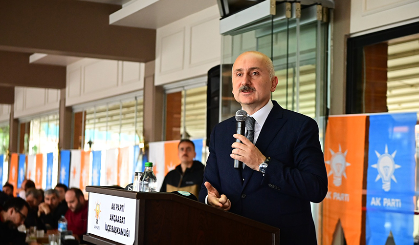 Bakan Adil Karaismailoğlu: "Cumhurbaşkanımızın karşısında birleştiler"