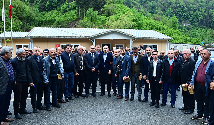 Bakan Karaismailoğlu'ndan provokasyon sözleri: "Uyanık olmamız lazım"