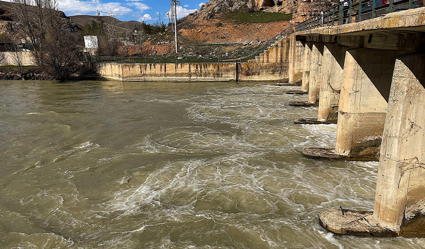 Bayburt'ta ilkbahar yağışlarıyla dolan baraj ve göletler çiftçiye umut oldu