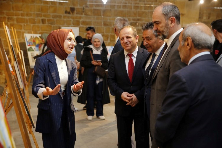 Bayburt'un Tarihi ve Medeniyeti resim sergisi açıldı