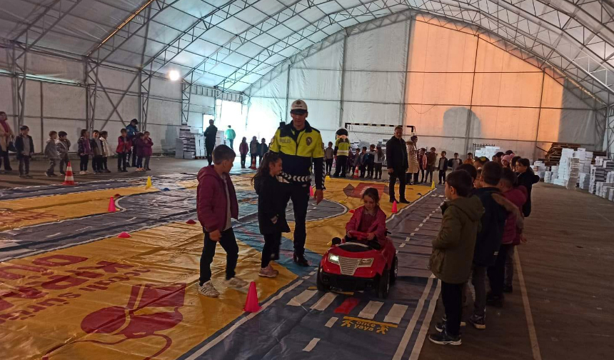 emniyetten trafik eğitimi1