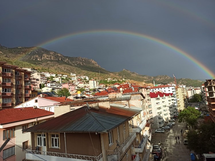 Gümüşhane semalarında gökkuşağı güzelliği