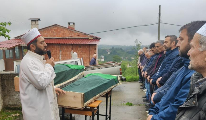 iki kız kardeş aynı günde vefat etti 1