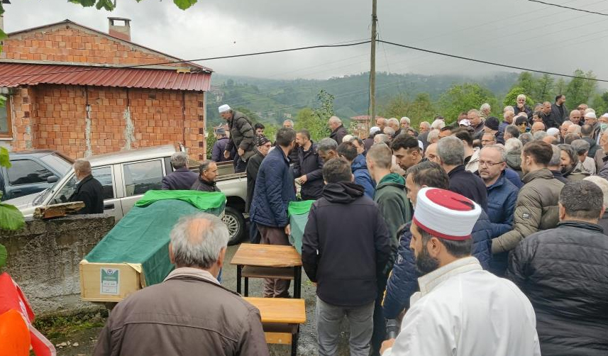 iki kız kardeş aynı günde vefat etti 2