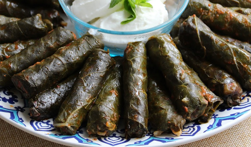 kara-lahana-sarması