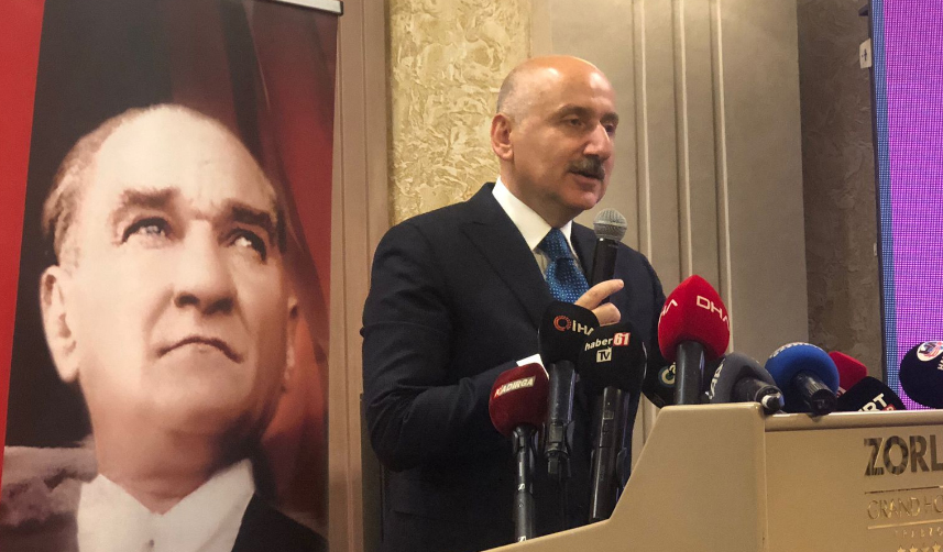 karaismailoğlu basın karşısında2