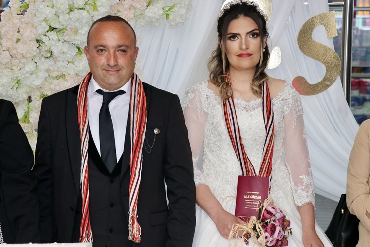 Malatyalı depremzede çiftin düğünleri Trabzon'da yapıldı