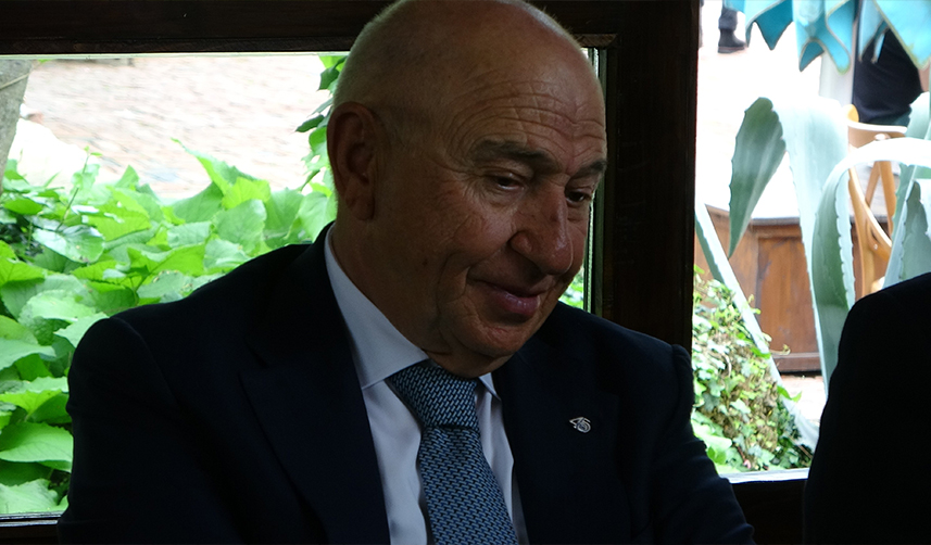 Eski Fenerbahçeli yöneticiden flaş Trabzonspor sözleri! "Alnının akıyla şampiyon"