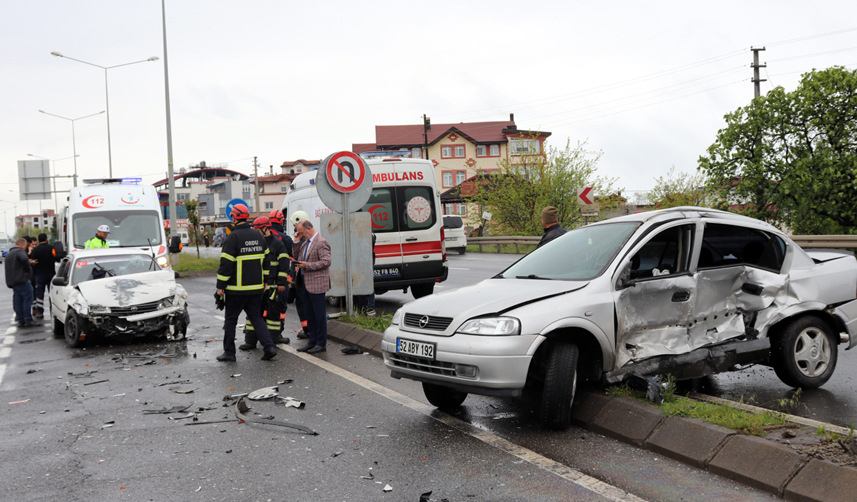 ordu iki araç birbirine girdi 3