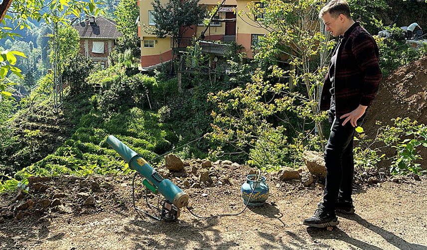 Rize'de kovanlara dadanan ayılara bakın nasıl önlem aldı