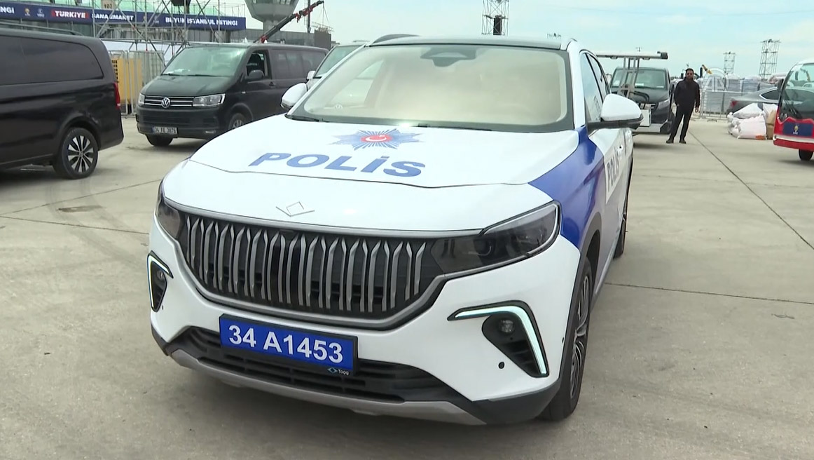 Türkiye'deki Togg marka ilk polis aracı hizmete girdi