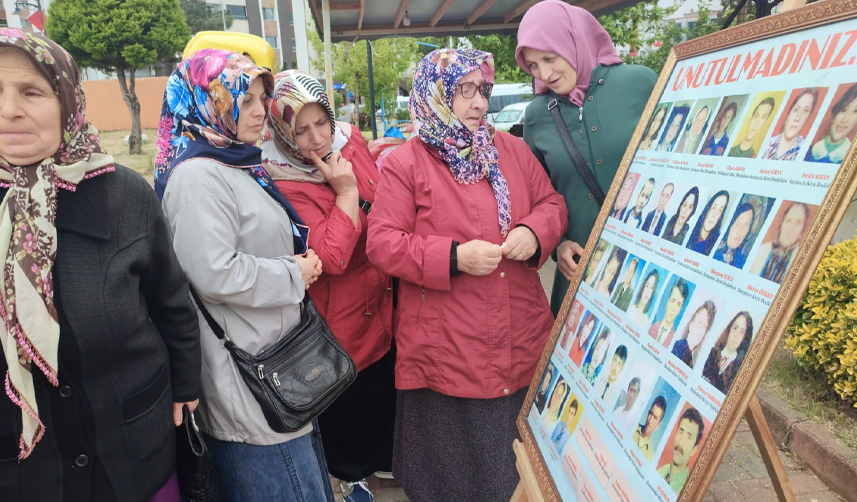 Trabzon'da 23 yıl önce deniz faciasında hayatlarını kaybetmişlerdi! Törenle anıldılar