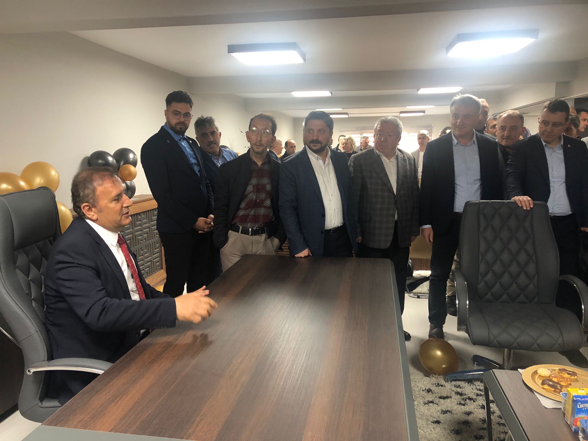 Trabzon’da Dörtgen Ofis Mobilyaları yeni şubesini açtı