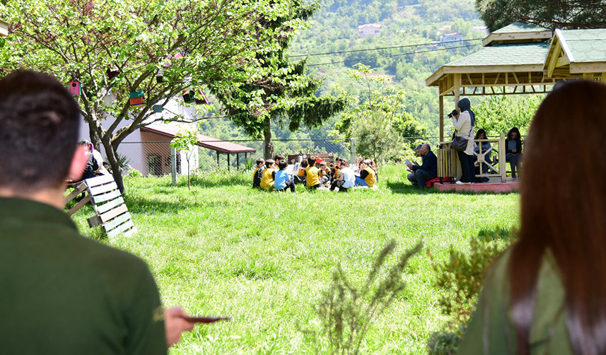Trabzon'da okuma sevdalısı öğrenciler 'Toprak Ana'da buluştu