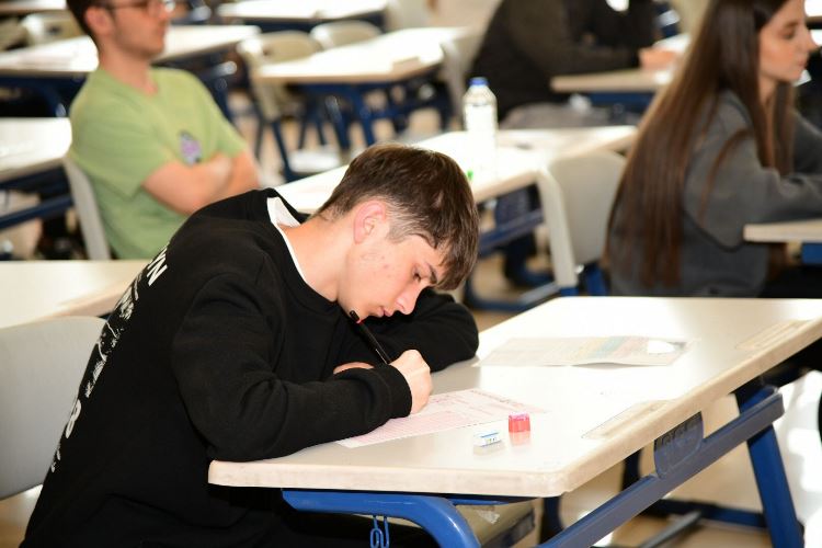 Trabzon'da YSK son prova! 14 bin 898 öğrenci katıldı