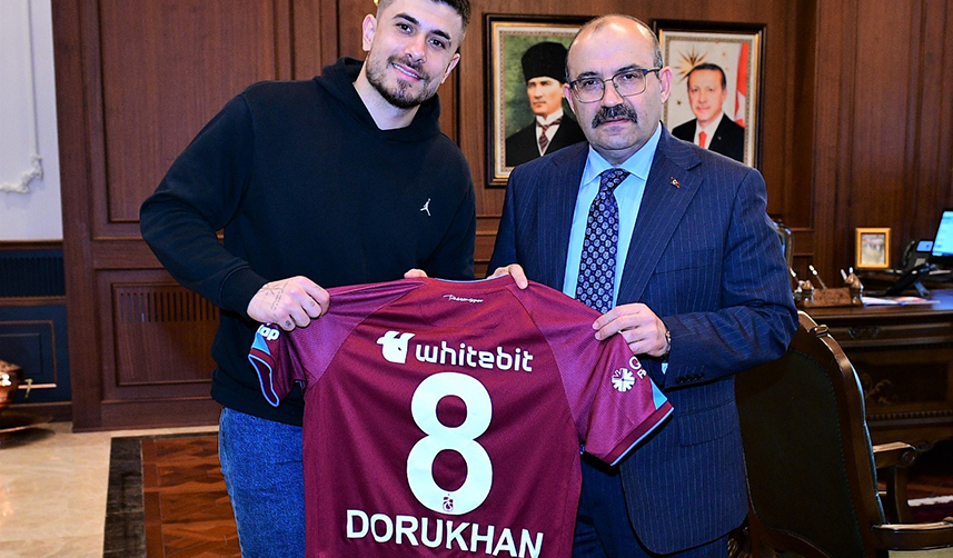 Trabzonspor futbolcusu Dorukhan Toköz’den Vali Ustaoğlu’na ziyaret