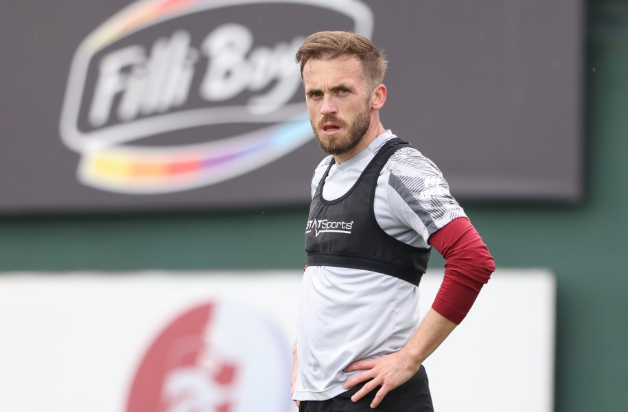 Trabzonspor'da sağ bek Edin Visca