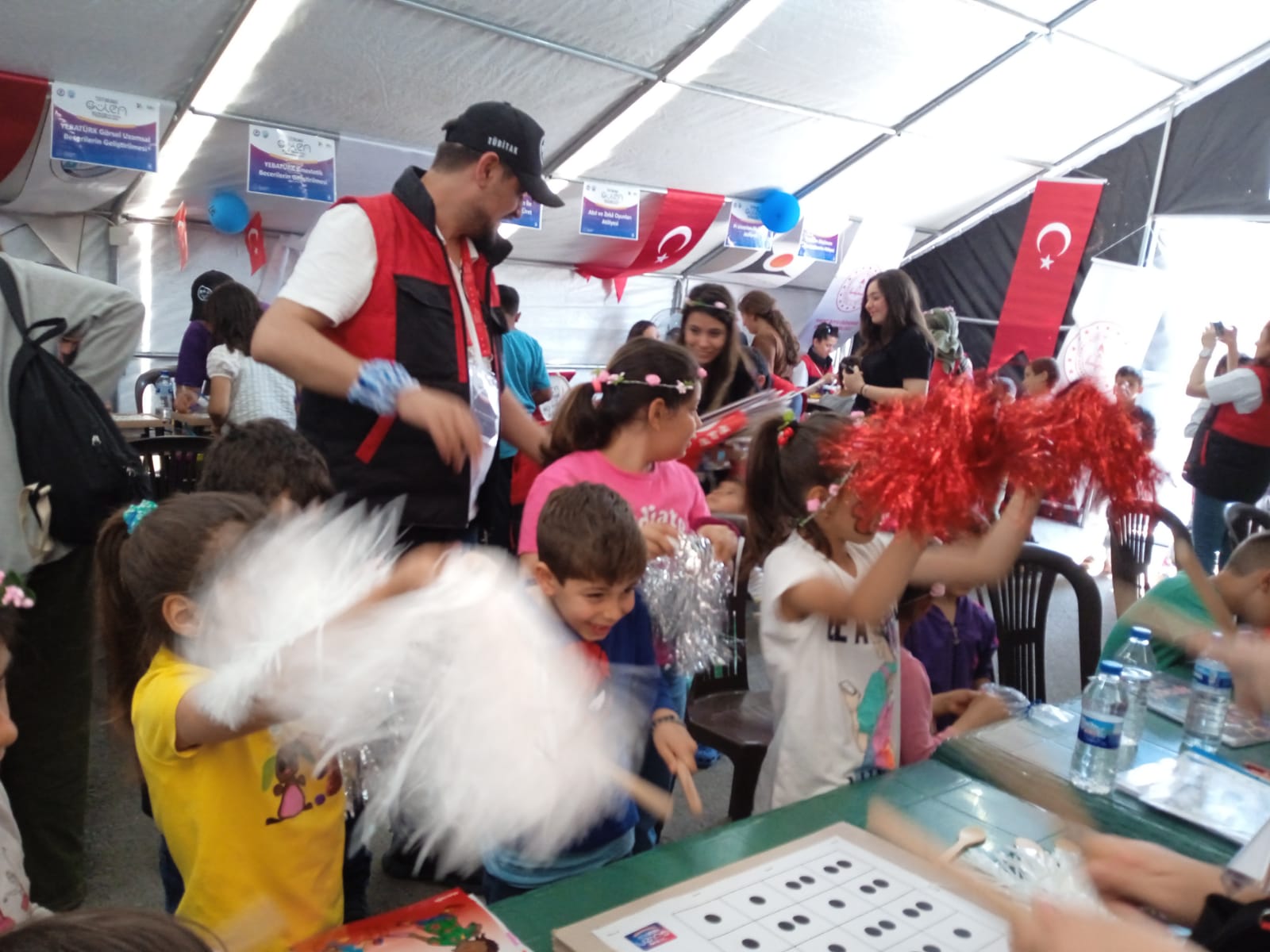 Trabzon'dan deprem bölgesi için anlamlı proje! Bilimle güldürdüler