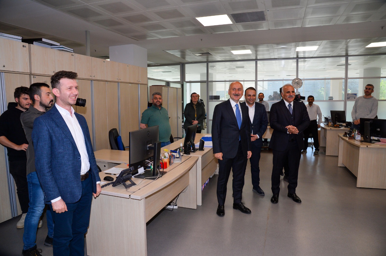 Ulaştırma ve Altyapı Bakanı Karaismailoğlu Büyükşehir’i ziyaret etti